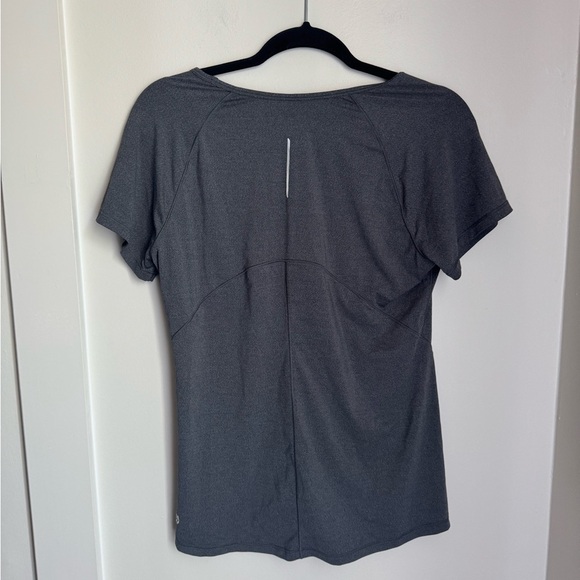 All in Motion Charcoal Short Sleeve Tee - Picture 4 of 4